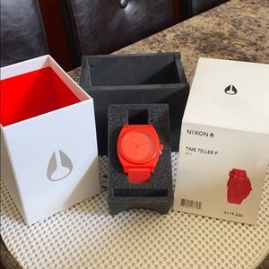 Nixon Time Teller Red